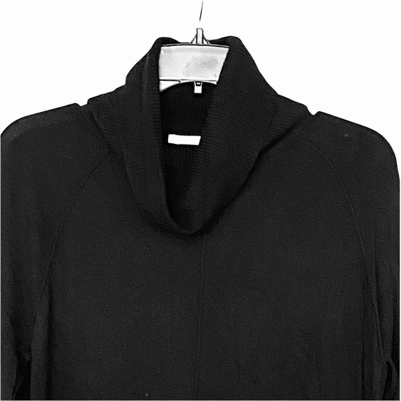 NEW Caslon Nordstrom Turtleneck Tunic Lightweight Soft Knit Sweater in Black XS - Picture 3 of 8